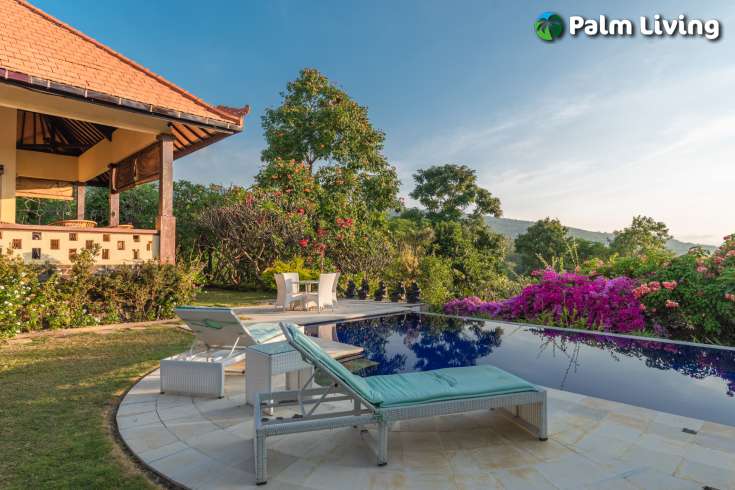 Balinese Hillside Villa in Nature for Sale