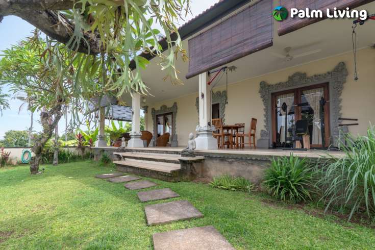 Villa With Balinese Design For Sale