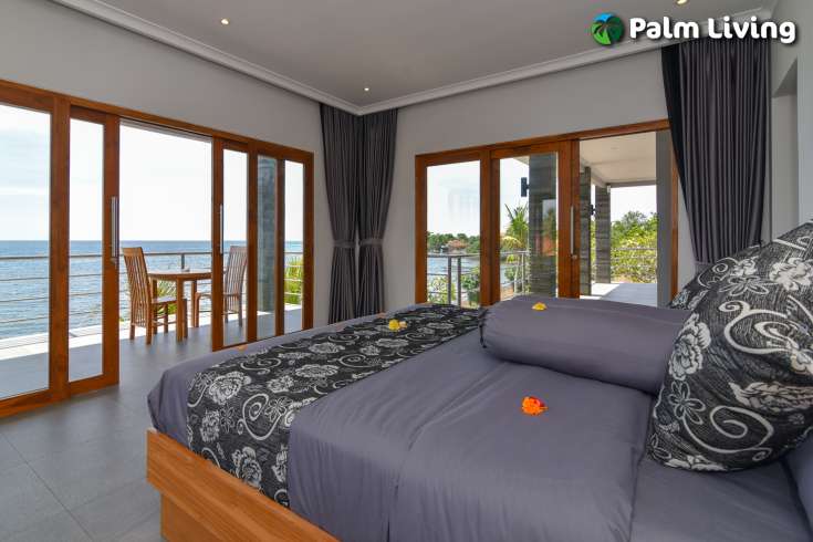 Beachfront  Villa Nearby Lovina