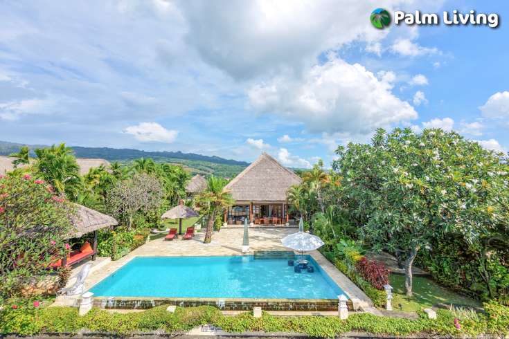 Villa on the Beach with Guest House