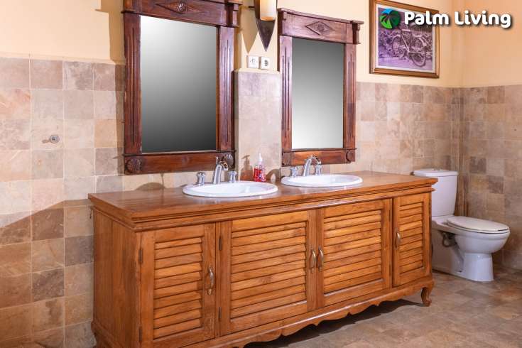 Villa Furnished for Sale in Central Lovina