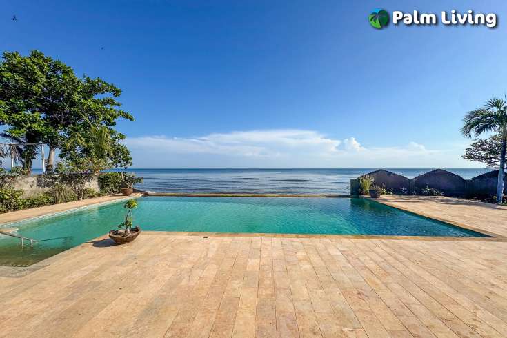 Charming Beachfront Close to Lovina
