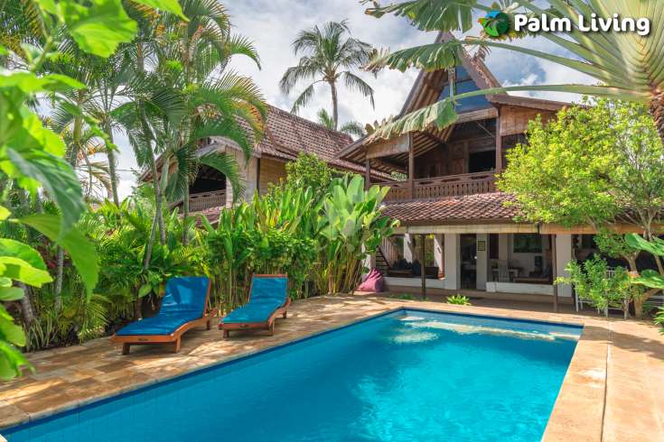 Beachfront Villa Complex in Central Lovina