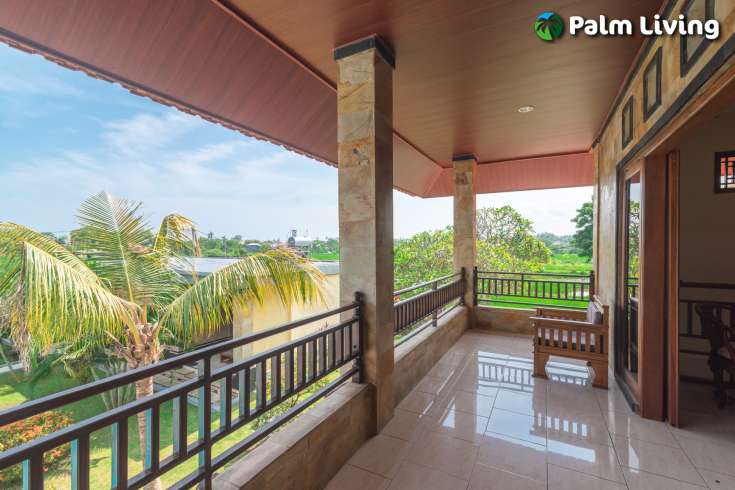 Serene Lovina Villa with Bungalow