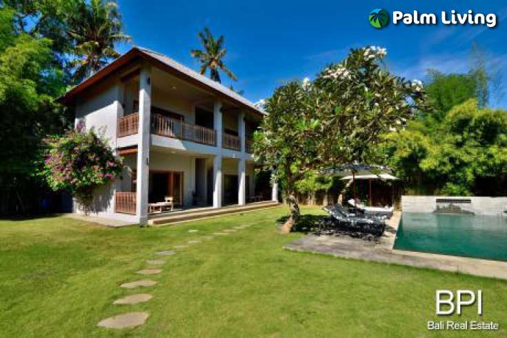 Freehold Hotel In Lovina For Sale
