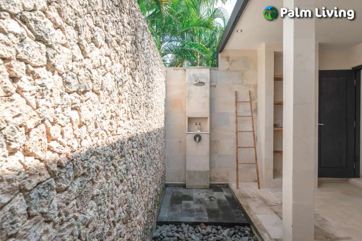 A Dream Villa with Beautiful Garden