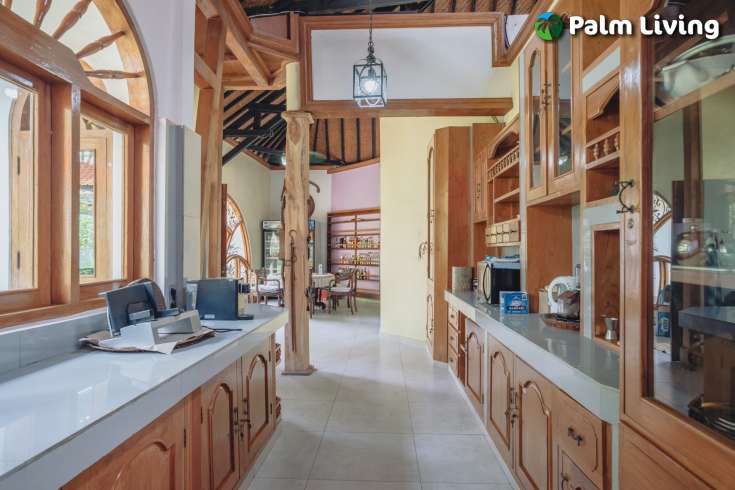 Spacious Garden Villa for Sale