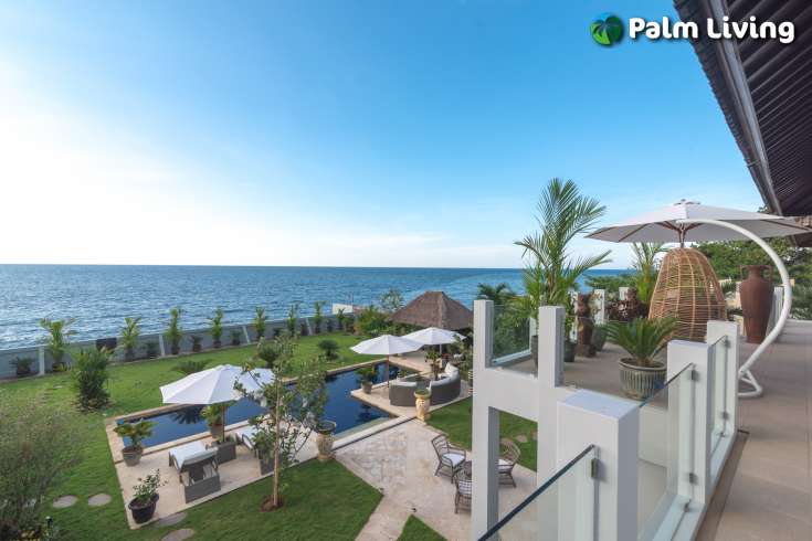 Luxury Modern Bali Beachfront Villa