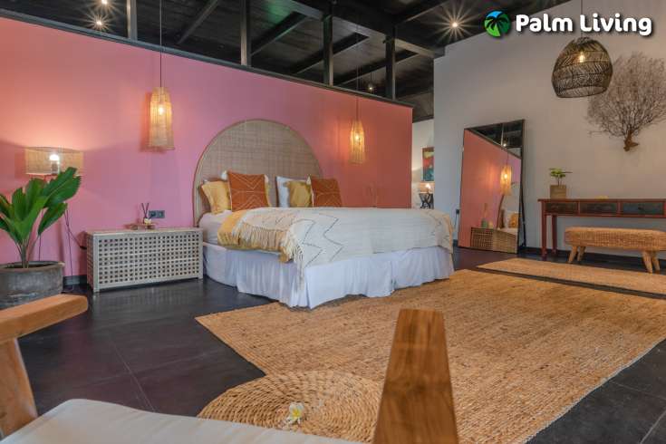 Absolute Beachfront Villa - Center Lovina