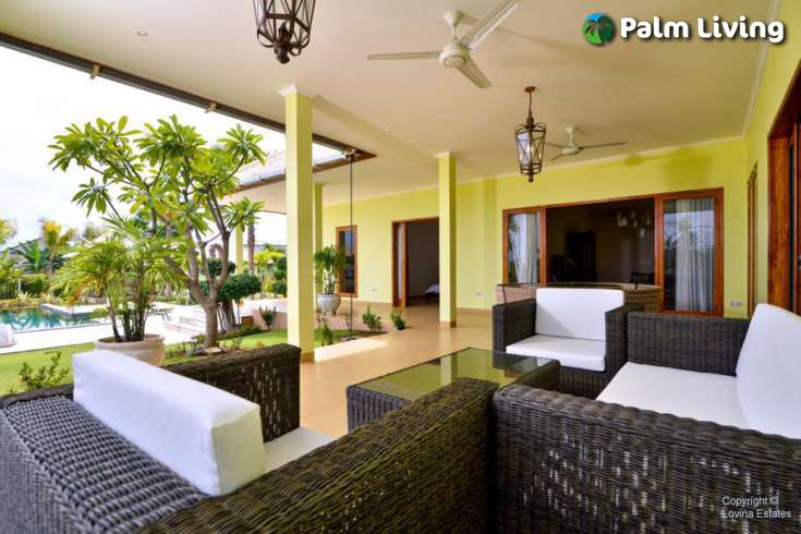 Large Villa In Rice Paddies