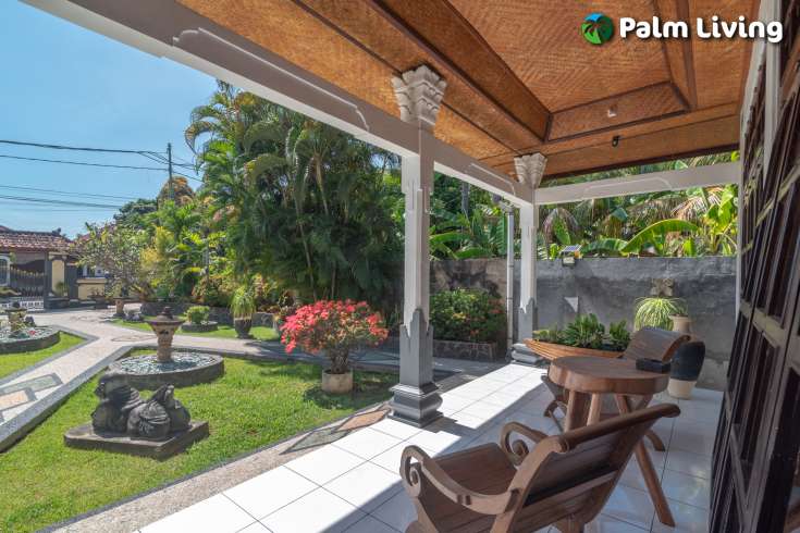Villa with Balinese design for sale