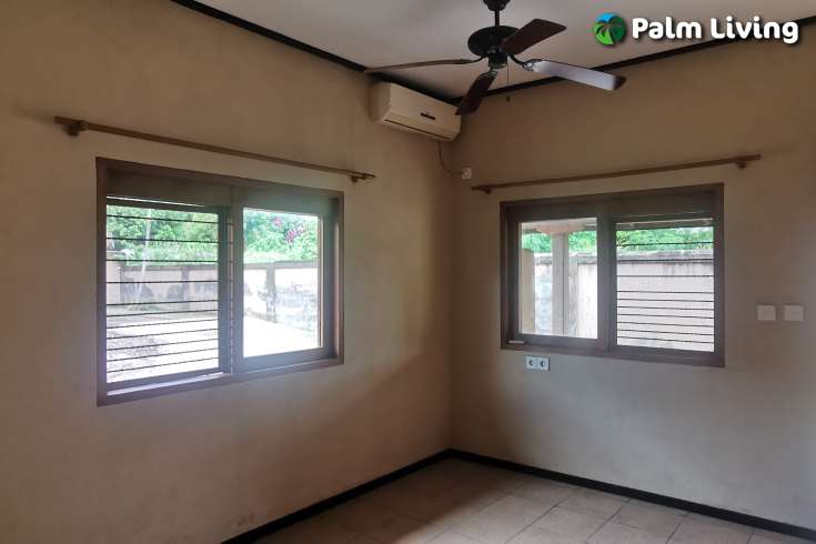 House & Restaurant For Sale