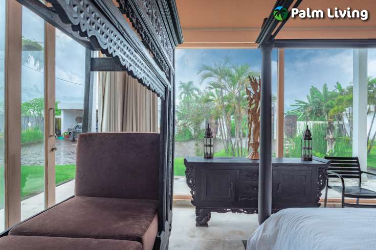 Rare Expansive Beachfront Villa