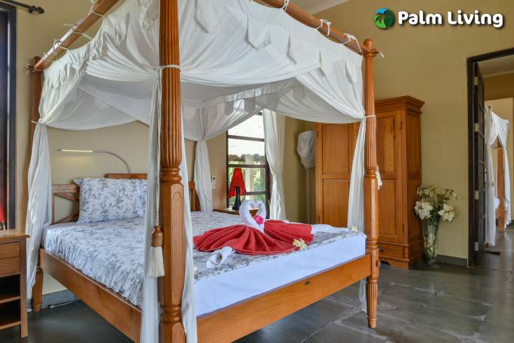 Luxury Balinese Beachfront Villa Dencarik