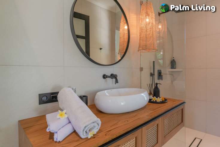 Absolute Beachfront Villa - Center Lovina