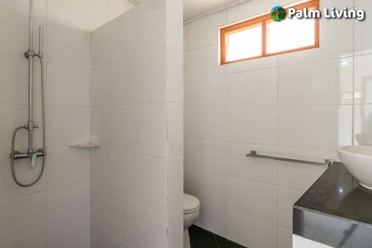Spacious Hillside Villa in Kayuputih