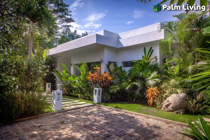 Luxury Two Bedroom Beachfront Villa