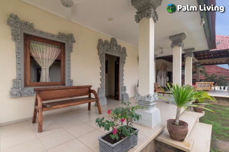Villa With Balinese Design For Sale