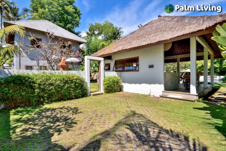 Chic Minimalist Villa in Central Lovina