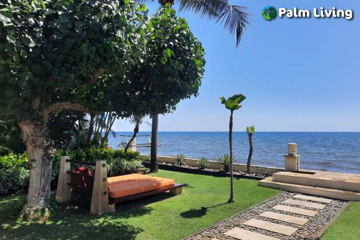 Beachfront Tropical Garden Villa