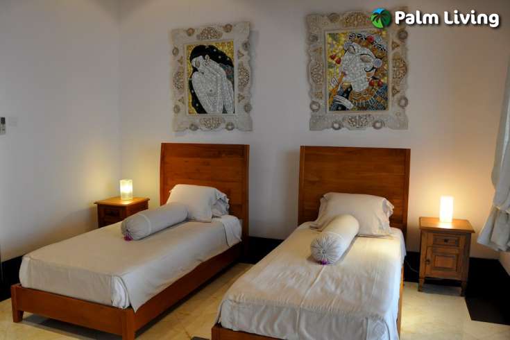 Spacious Hillside Villa in Kayuputih