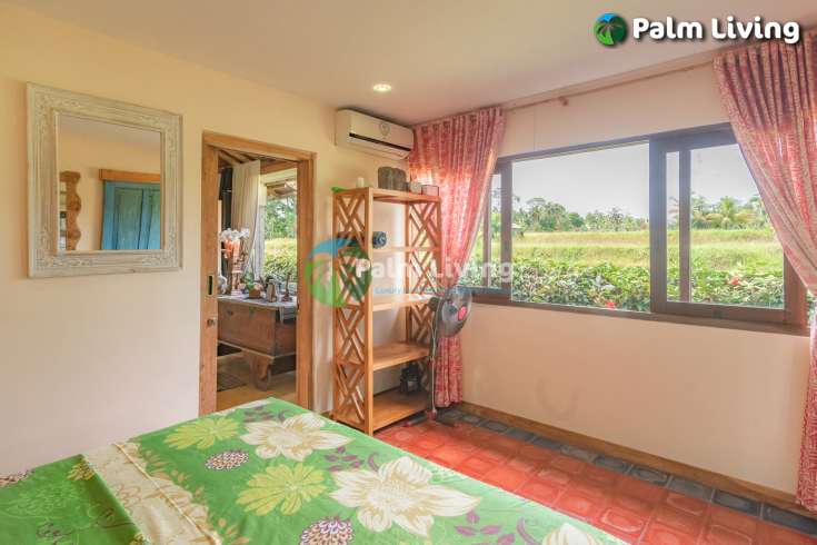 Guesthouse for Sale in Rice Fields