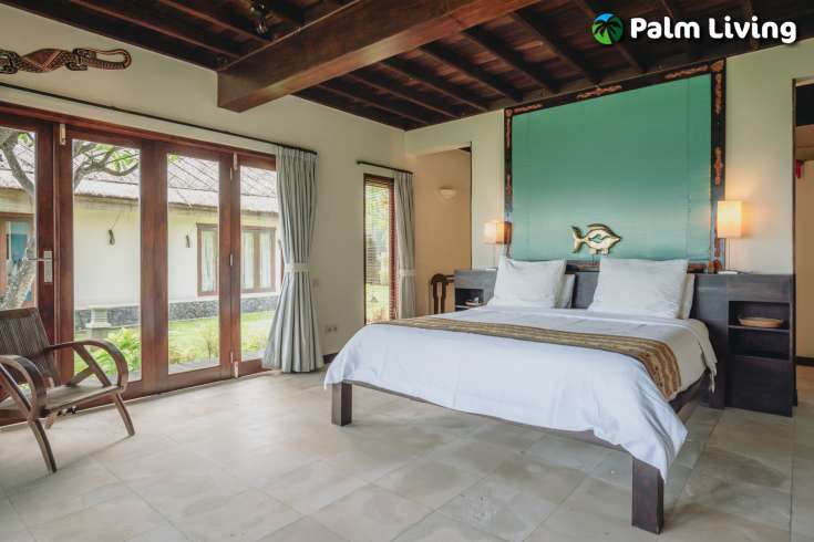 Beautiful Beachfront Villa for Sale