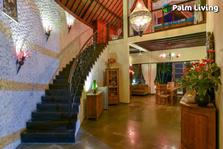 Luxury Balinese Beachfront Villa Dencarik