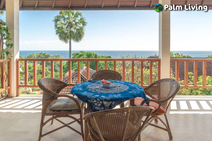 Serene Villa overlooking to the Ocean