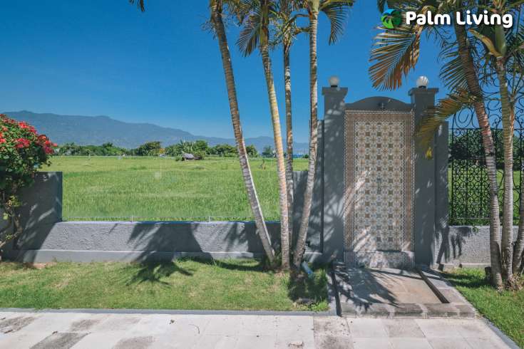 Villa for Sale with Stunning Views