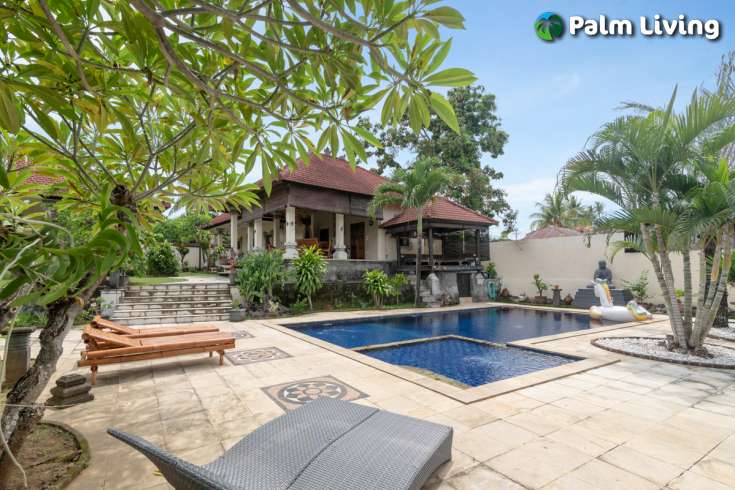 Villa With Balinese Design For Sale