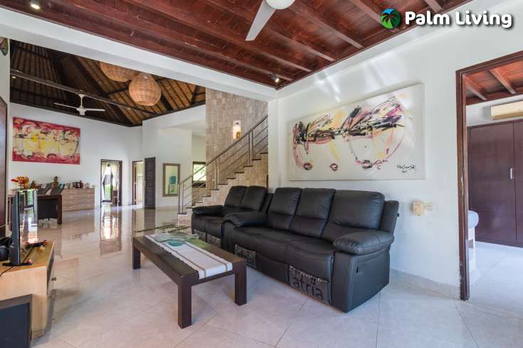 Serene Four Bedroom Villa with Ocean Views
