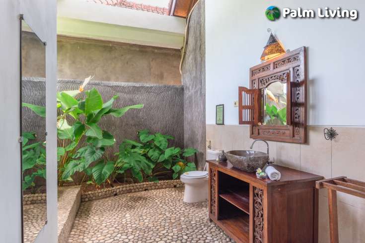 Stunning Villa for sale in Lovina