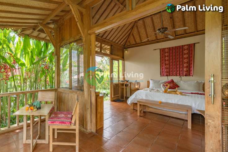 Guesthouse for Sale in Rice Fields