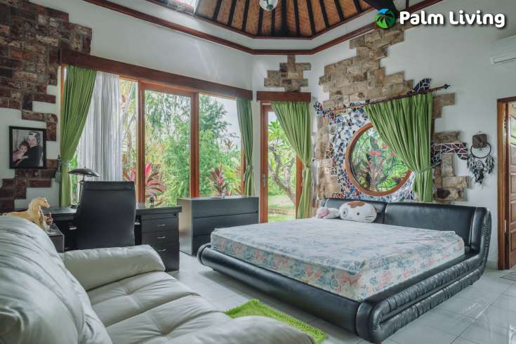 Spacious Garden Villa for Sale
