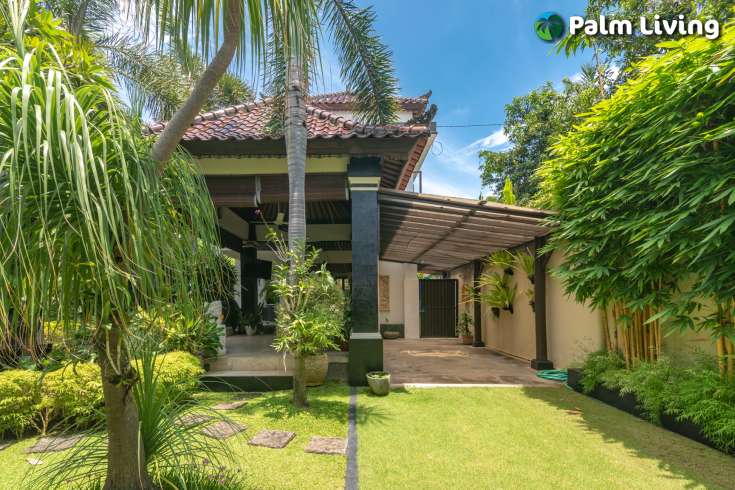 Modern Villa for sale Central Lovina