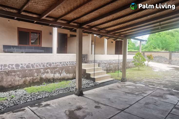 House & Restaurant For Sale