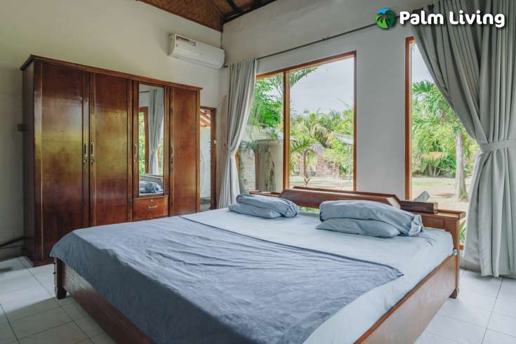 Spacious Garden Villa for Sale
