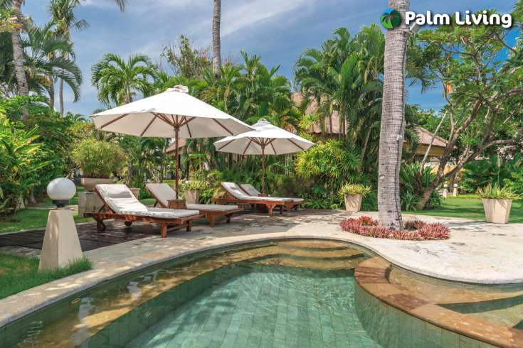 Beautiful Five Bedrooms Beachfront Villa