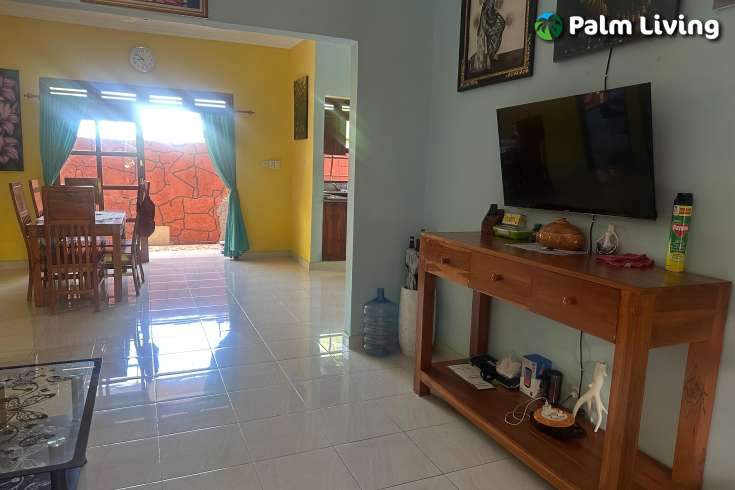 Minimalist House for Sale in Central Lovina