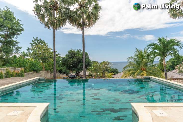 Spacious Villa with Ocean View in Bukti