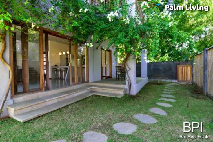 Freehold Hotel In Lovina For Sale