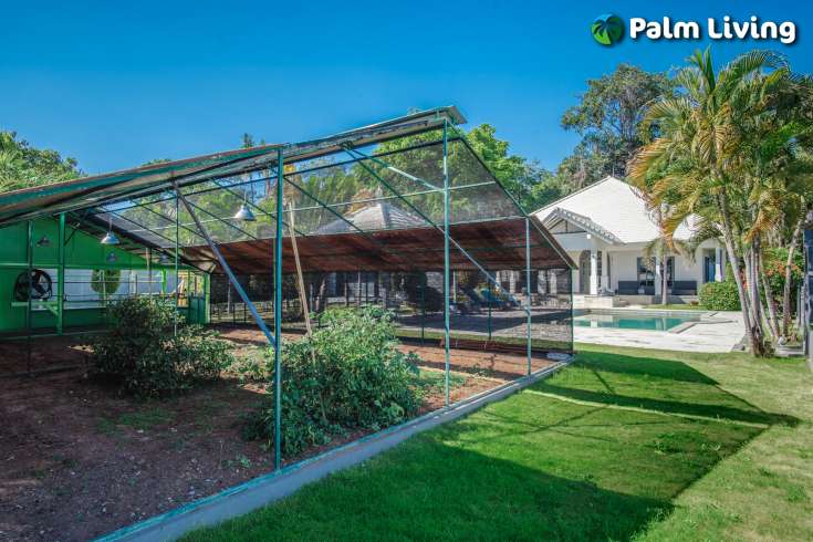 Villa for Sale with Stunning Views