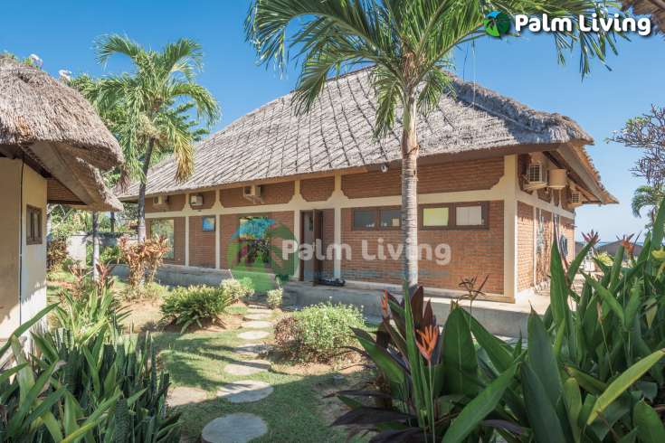 Rare Beachfront Villa in Dencarik