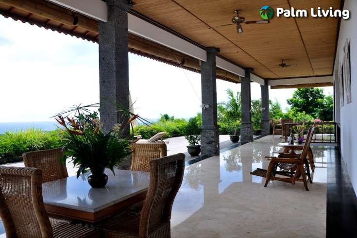 Spacious Hillside Villa in Kayuputih
