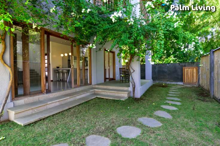 Chic Minimalist Villa in Central Lovina
