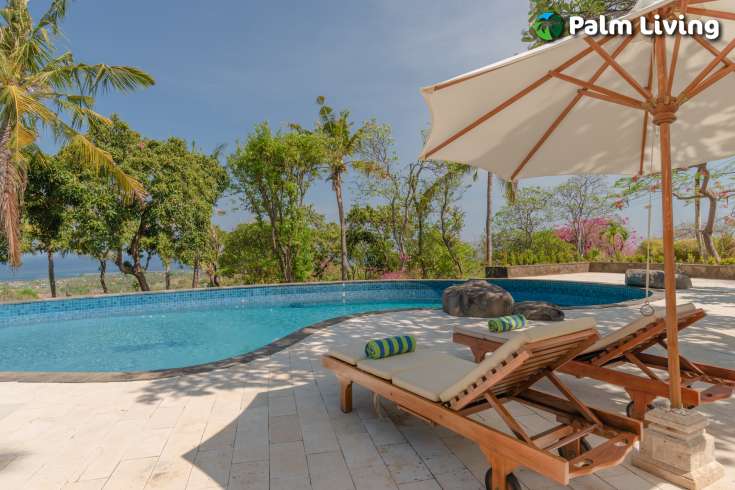 Spacious Hillside Villa in Kayuputih
