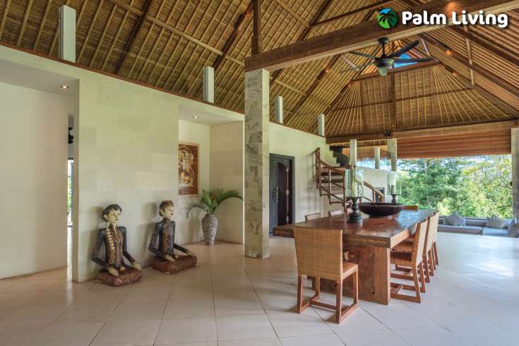 A Dream Villa with Beautiful Garden