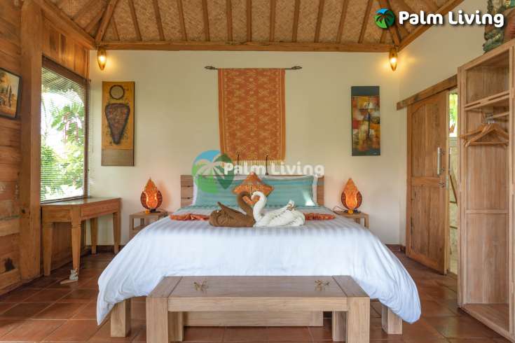Guesthouse for Sale in Rice Fields