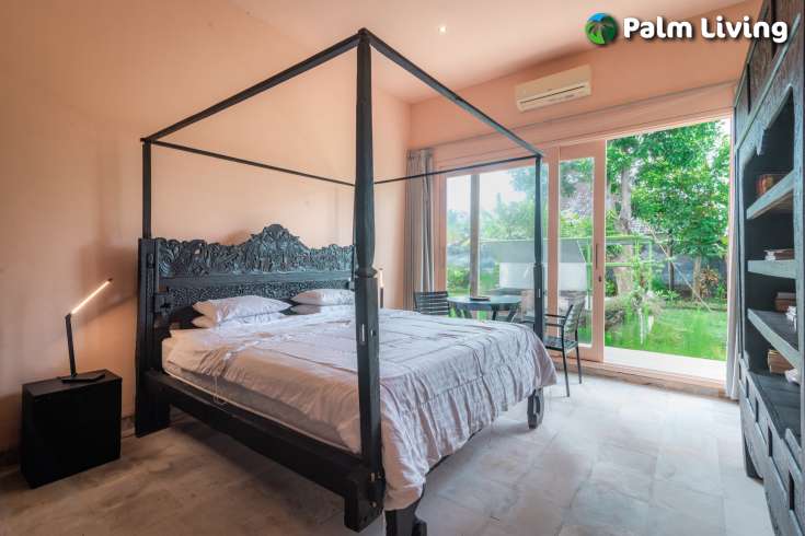Rare Expansive Beachfront Villa